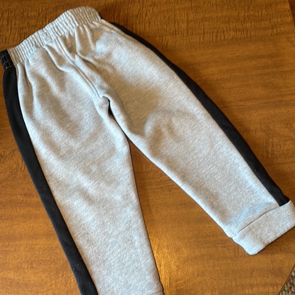 Reebok Sweatsuit - Size 4 - Picture 8 of 8